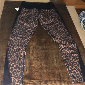 veronica beard leopard leggings